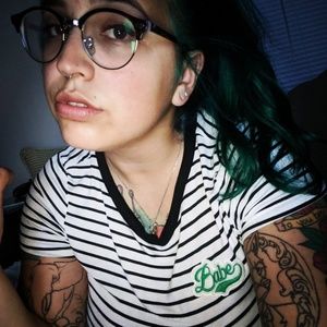 Meet your Posher, Candice